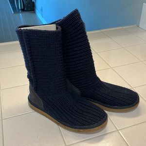 Baby blue crochet uggs